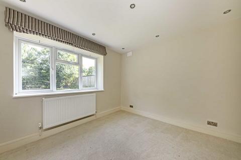 2 bedroom flat for sale, Rosemont Road, London W3