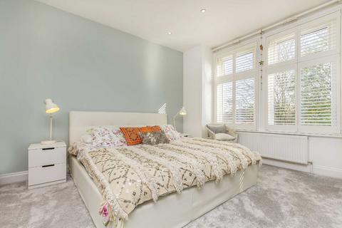 4 bedroom terraced house for sale, Berrymead Gardens, London W3