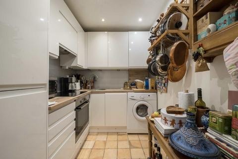 2 bedroom flat for sale, Inglis Road, London W5