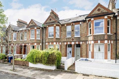 3 bedroom flat for sale, Newton Avenue, London W3