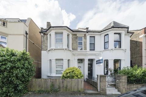 44 Birkbeck Avenue, London, W3 6HX