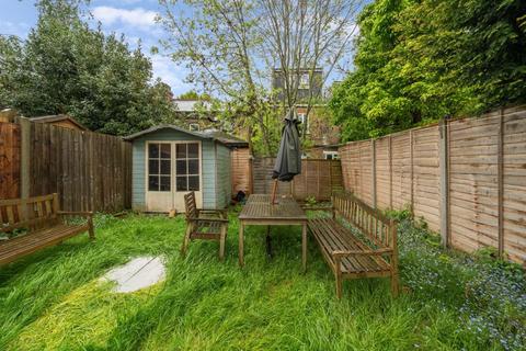 44 Birkbeck Avenue, London, W3 6HX