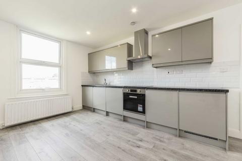 2 bedroom flat for sale, Horn Lane, London W3