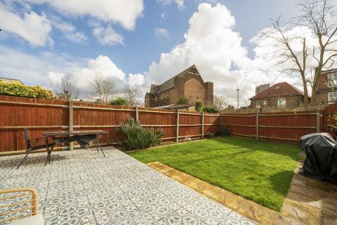 30 Cecil Road, London, W3 0DB