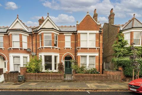 2 bedroom flat for sale, Grafton Road, London W3