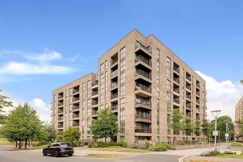 2 bedroom flat for sale, Lakeside Drive, London NW10