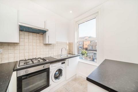 2 bedroom flat for sale, Westbourne Avenue, London W3