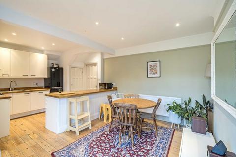 4 bedroom house for sale, Cecil Road, London W3