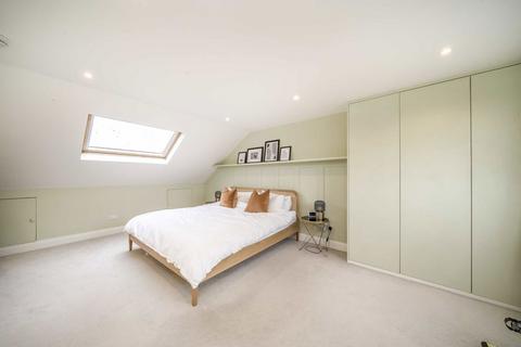 4 bedroom house for sale, Cecil Road, London W3