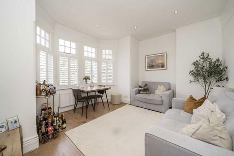 2 bedroom flat for sale, Oakley Avenue, London W5