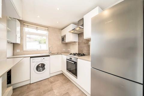 3 bedroom flat for sale, Canada Road, London W3