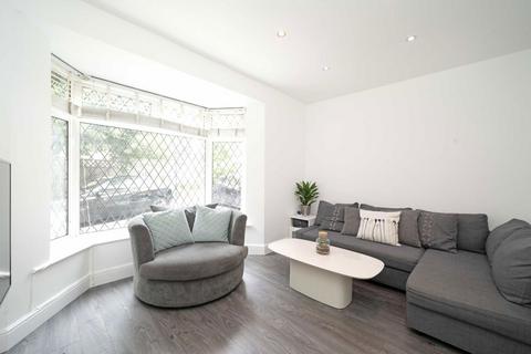 2 bedroom terraced house for sale, Spooners Mews, London W3