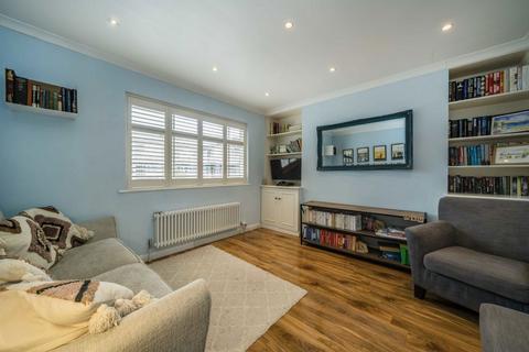 2 bedroom flat for sale, Rosemont Road, London W3