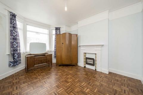 3 bedroom house for sale, Larden Road, London W3