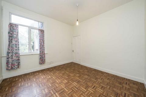 3 bedroom house for sale, Larden Road, London W3