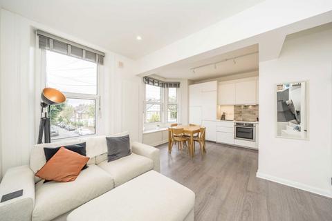 2 bedroom flat for sale, Allison Road, London W3