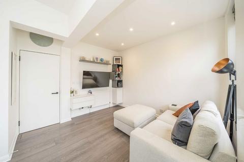 2 bedroom flat for sale, Allison Road, London W3