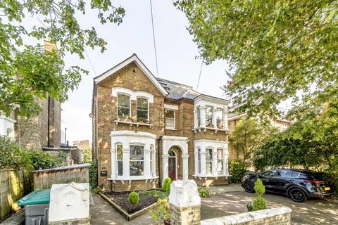 1 bedroom flat for sale, Rosemont Road, London W3