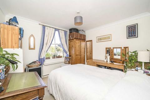 1 bedroom flat for sale, Rosemont Road, London W3