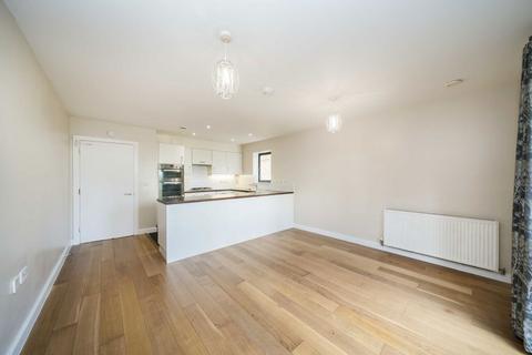 2 bedroom flat for sale, Gunnersbury Lane, London W3