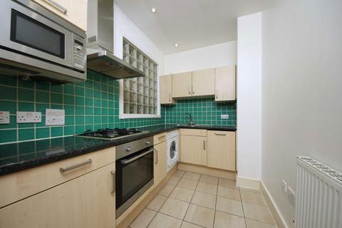 2 bedroom flat for sale, Brunswick Road, London W5