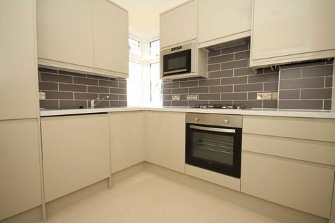 3 bedroom flat for sale, College Road, London W13