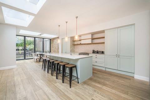 5 bedroom semi-detached house for sale, Kingsley Avenue, London W13