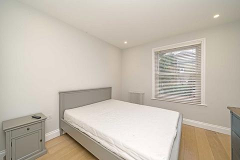 undefined, Kingsley Avenue, London W13