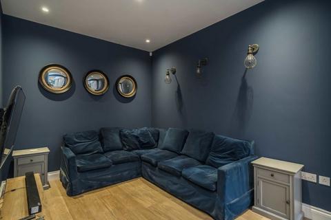 5 bedroom semi-detached house for sale, Kingsley Avenue, London W13