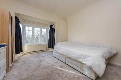 2 bedroom flat for sale, Hanger Lane, London W5