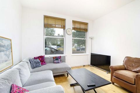 2 bedroom flat for sale, Grange Park, London W5