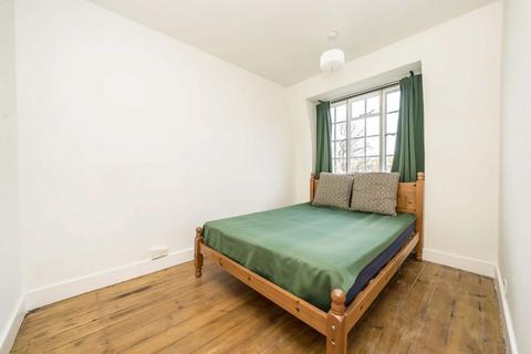 39 Ealing Village, London, W5 2LZ