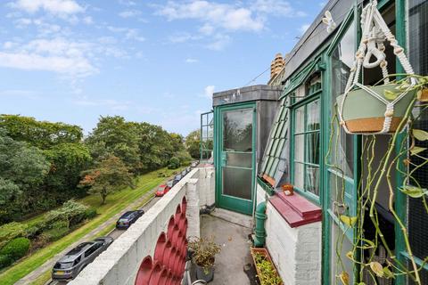 39 Ealing Village, London, W5 2LZ