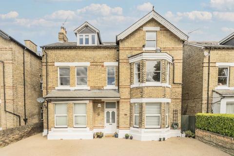 2 bedroom flat for sale, Grange Road, London W5