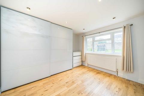 2 bedroom flat to rent, Ashbourne Road, London W5