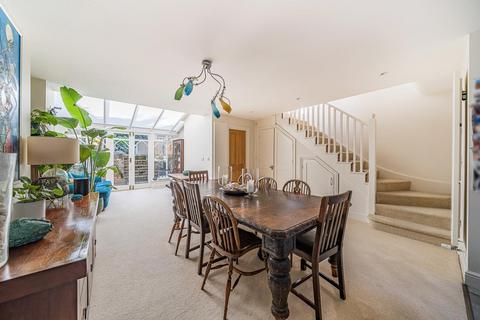 undefined, Clifton Road, Kingston Upon Thames KT2