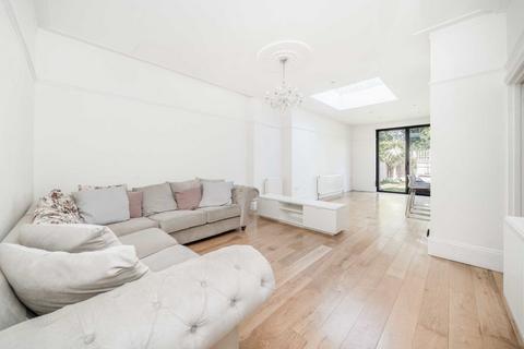 2 bedroom flat for sale, Loveday Road, London W13