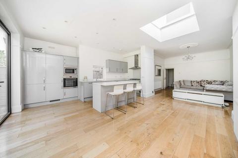 2 bedroom flat for sale, Loveday Road, London W13