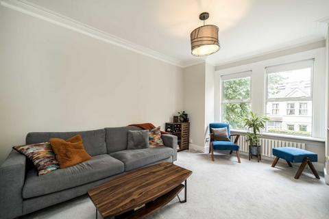 3 bedroom flat for sale, Midhurst Road, London W13