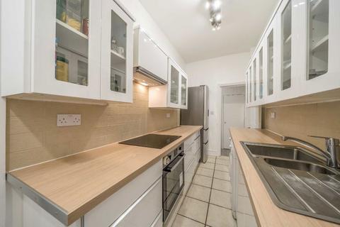 1 bedroom flat for sale, Jersey Road, London W7