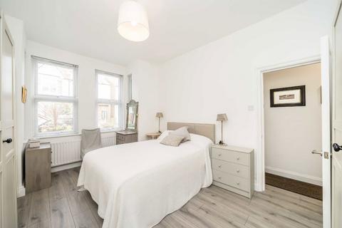 1 bedroom flat for sale, Jersey Road, London W7