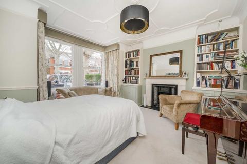 5 bedroom semi-detached house for sale, Gloucester Road, London W5