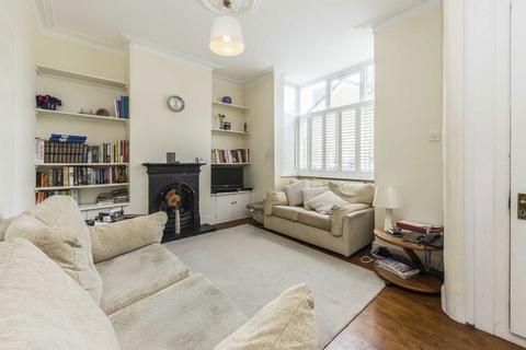 3 bedroom house to rent, Convent Gardens, London W5