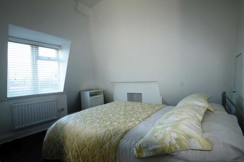 1 bedroom flat for sale, Boston Manor Road, Brentford TW8