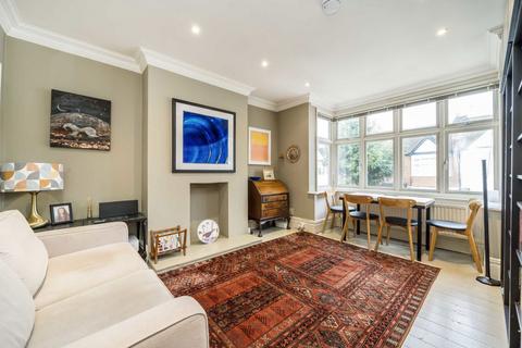 2 bedroom flat for sale, Camborne Avenue, London W13