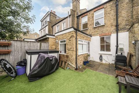 26 Leighton Road, London, W13 9EH
