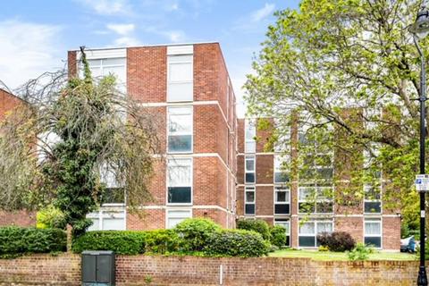 2 bedroom flat for sale, Culmington Road, London W13