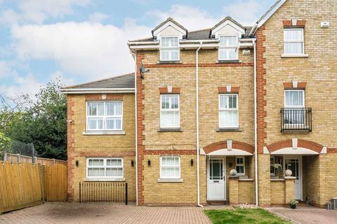 5 bedroom house for sale, Draper Close, Isleworth TW7