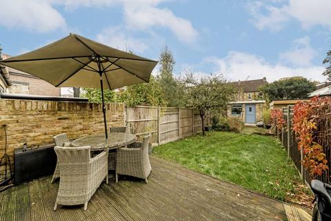 15 Dudley Gardens, London, W13 9LU
