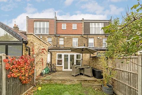 15 Dudley Gardens, London, W13 9LU